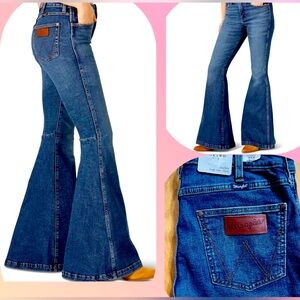 🌷NWOT WRANGLER High Rise Flare Women’s Denim Jeans Size 29x34